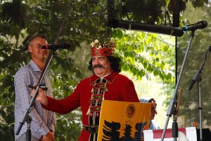Das 52. Rolandsfest wurde nach zwei Jahren Pause heute auf dem Rathausplatz in Nordhausen er&ouml;ffnet