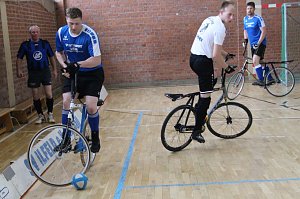 Der S&uuml;dharz-Cup der Radballer bleibt in Ilfeld
