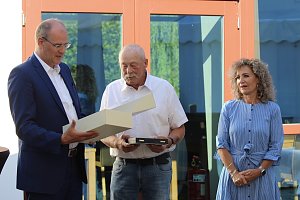 Verleihung der Ehrenplaketten des Landkreises Nordhausen 2022 in der Kalkh&uuml;tte in Urbach