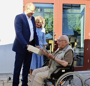 Verleihung der Ehrenplaketten des Landkreises Nordhausen 2022 in der Kalkh&uuml;tte in Urbach