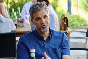 OB von Nordhausen, Kai Buchmann, zu Gast bei der Verleihung der Ehrenplaketten des Landkreises Nordhausen 2022 in der Kalkh&uuml;tte in Urbach