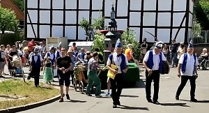 Gro&szlig;er Umzug in Leimbach