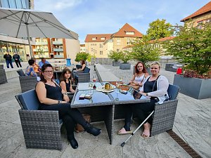 Wiederer&ouml;ffnung des Kaffeehauses an der Bibliothek