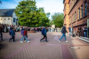 Begr&uuml;&szlig;ung der neuen Humboldt-Sch&uuml;ler