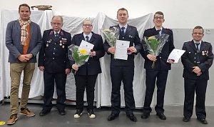Bef&ouml;rderte Kameradinnen und Kameraden der Heringer Feuerwehr
