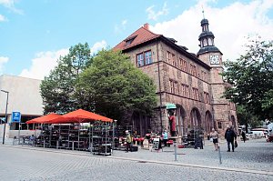 Geranienmarkt am Rathaus