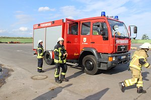 Feuerwehr&uuml;bung an der Biomethananlage in Bielen