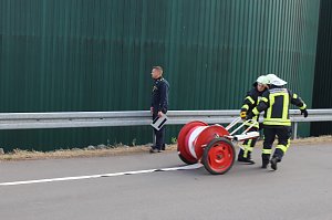 Feuerwehr&uuml;bung an der Biomethananlage in Bielen