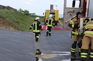 Feuerwehr&uuml;bung an der Biomethananlage in Bielen