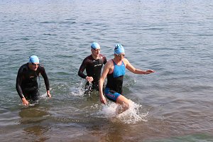 Die ersten Wettk&auml;mpfe beim Scheunenhof-Triathlon