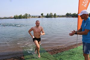 Die ersten Wettk&auml;mpfe beim Scheunenhof-Triathlon