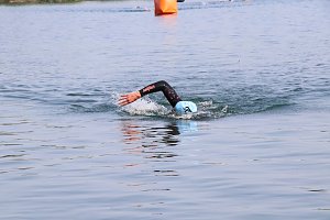 Die ersten Wettk&auml;mpfe beim Scheunenhof-Triathlon