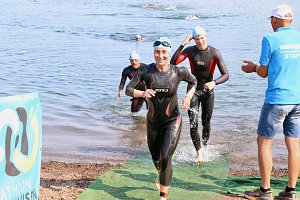 Die ersten Wettk&auml;mpfe beim Scheunenhof-Triathlon