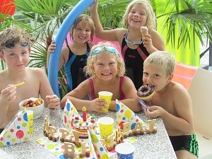 Lieber im Badehaus schwimmen als in der Arbeit baden