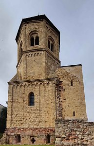 Peter Blei unterwegs im Kloster Göllingen