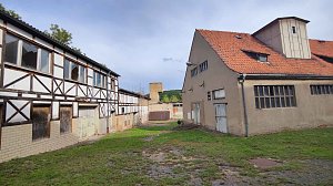 Peter Blei unterwegs im Kloster Göllingen