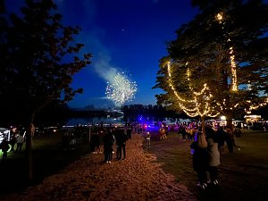 Gro&szlig;es Spektakel am Abend: das Lichterfest