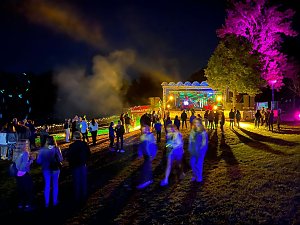 Gro&szlig;es Spektakel am Abend: das Lichterfest