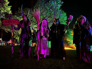 Gro&szlig;es Spektakel am Abend: das Lichterfest