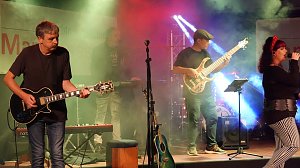 Rock f&uuml;r den Frieden auf dem Parkdeck der Echter Nordh&auml;user Marktpassage