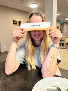 Bleicherodes Volleyballdamen in der Sportschule Werdau