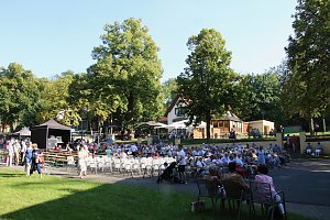 Theaterfest auf dem Gehegeplatz in Nordhausen