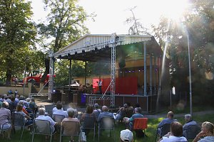 Theaterfest auf dem Gehegeplatz in Nordhausen