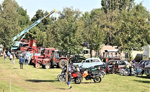 Drittes Traktor- und Oldtimertreffen in Bennungen