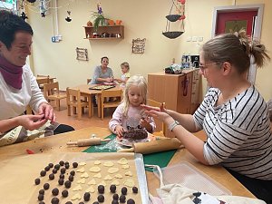 In der Kinderwelt am Frauenberg wurde die Vorweihnachtszeit eingel&auml;utet