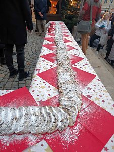Peter Blei unterwegs auf dem Weihnachtsmarkt