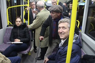 Bild: Wer zur Testfahrt zustieg, durfte ausnahmsweise kostenlos fahren