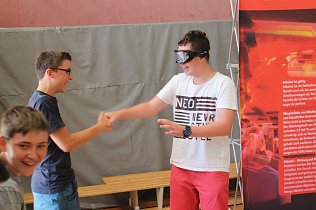 Bild: Mit dem Thema legale Drogen soll sich spielerisch auseinandergesetzt werden
