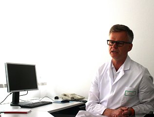 Bild: "Eine sehr reizvolle Aufgabe": Dr. med. Andreas Press &uuml;bernimmt als Chefarzt die Abteilung Innere Medizin II des S&uuml;dharzklinikums