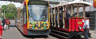 Bild: G&auml;ste mit eigener Stra&szlig;enbahn