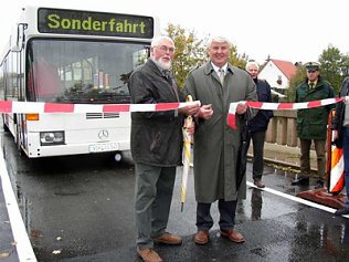 Bild: Fahrt frei &uuml;ber Helmebr&uuml;cke in Sundhausen