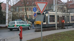Bild: Stra&szlig;enbahn lahm gelegt