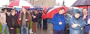 Bild: Im str&ouml;menden Regen