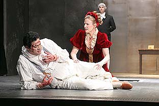 Bild: Dreierpack im Theater