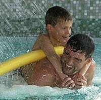 Bild: SOMMER NUR IM BADEHAUS