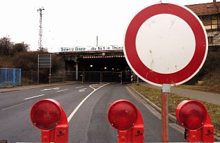 Bild: Verkehrschaos an Unterf&uuml;hrung 
