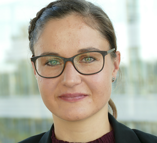 Bild: Franziska Klemm, Psychologin bei der KKH Kaufm&auml;nnische Krankenkasse