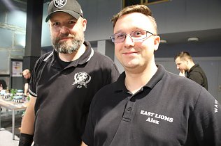 Bild: v.l.: Jan Paul Hoffmann und Alex Tamm haben das Turnier organisiert