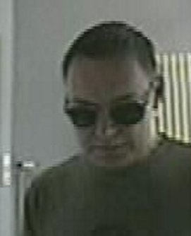 Wer kennt diesen Mann (Foto: Polizei)