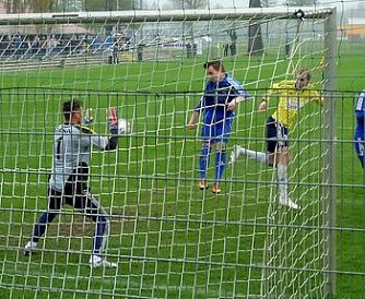 Tor durch Robert Stark in Jena (Foto: Klaus Verkouter)