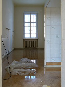 Verheerende Sch&auml;den (Foto: flickr.com &copy; Judith74 (CC BY-NC-SA 2.0))