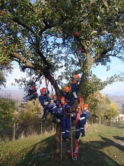 Grenzen ertasten (Foto: Burkert)