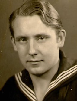 Als Jugendlicher bei der Marine (Foto: privat)