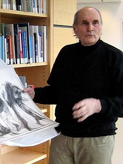 &Uuml;bergeben (Foto: Gedenkst&auml;tte)