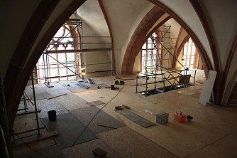 Bis in die Adventszeit hinein wird die Blasii-Kirche eine Gro&szlig;baustelle bleiben (Foto: R&uuml;diger Neitzke)
