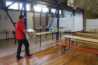 Die Johanniter suchen noch nach Leuten, die bei der Essensausgabe behilflich sein k&ouml;nnen (Foto: Angelo Glashagel)